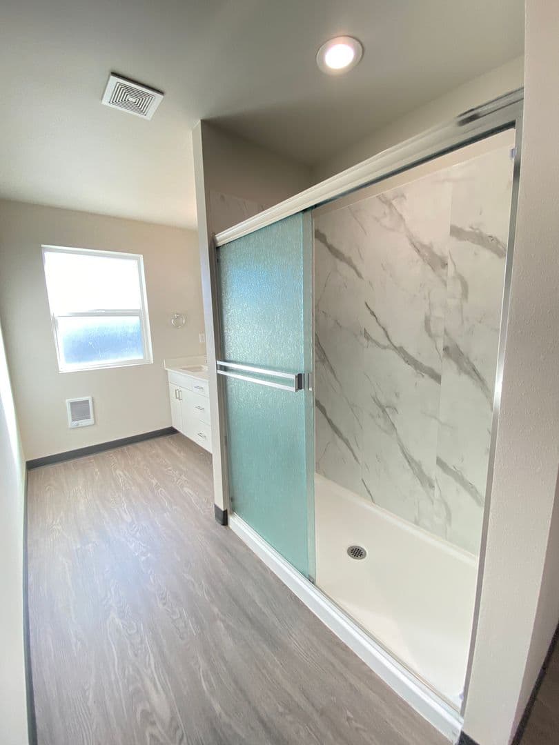 Cheney Apartment: 907 Greenfield Drive