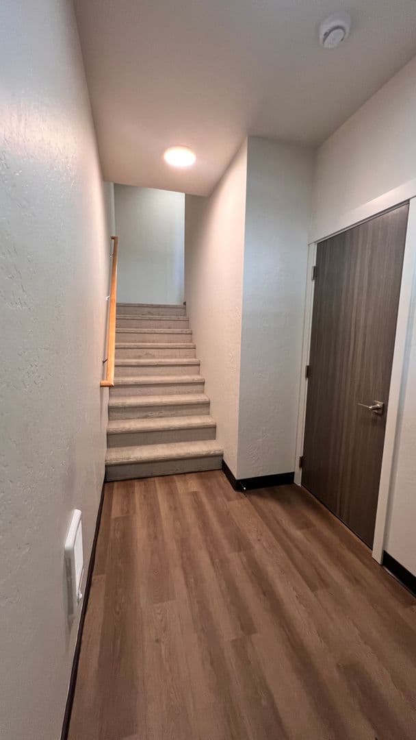 Deer Park Townhome: 21 E. H Street - A