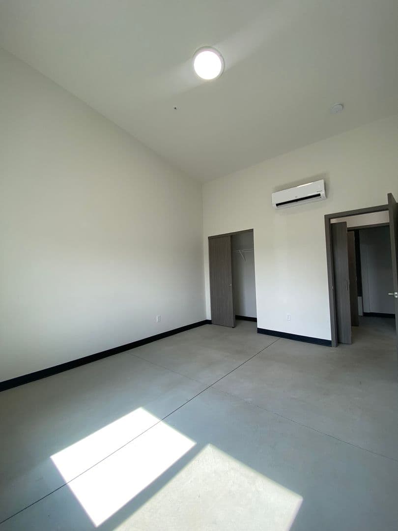 Spokane Apartment: 1405 N. Wall Street