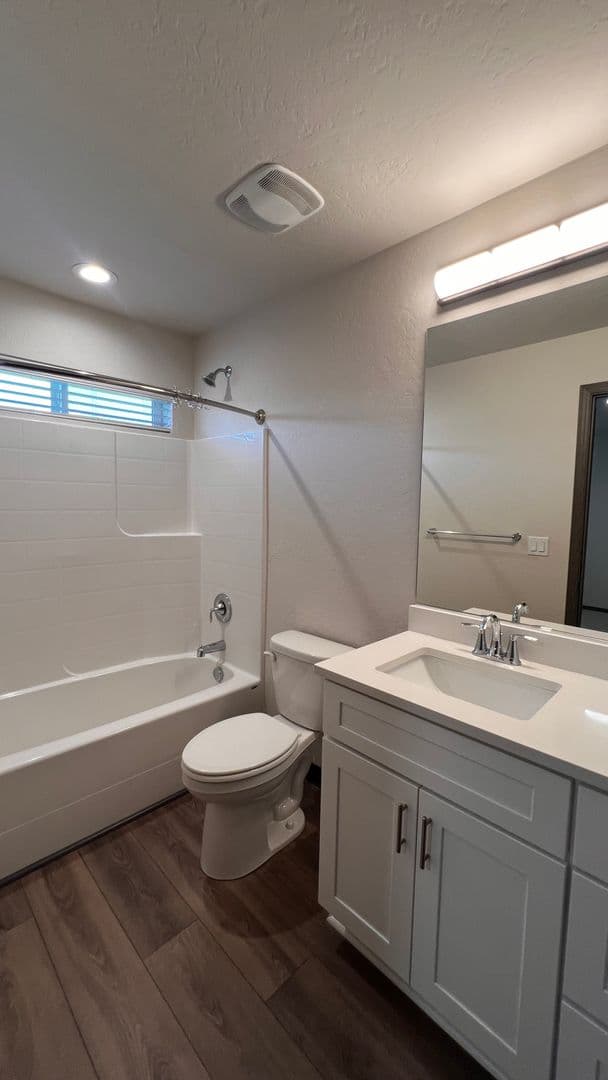 Deer Park Townhome: 21 E. H Street - A