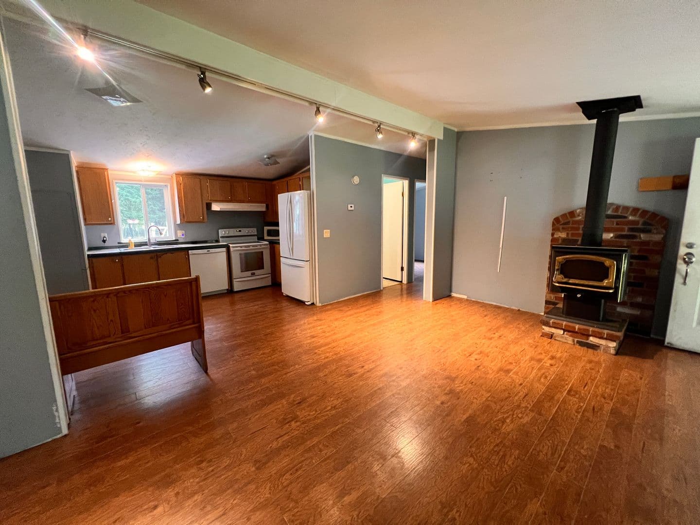 Deer Park House: 39210 N. Ponderosa Ln