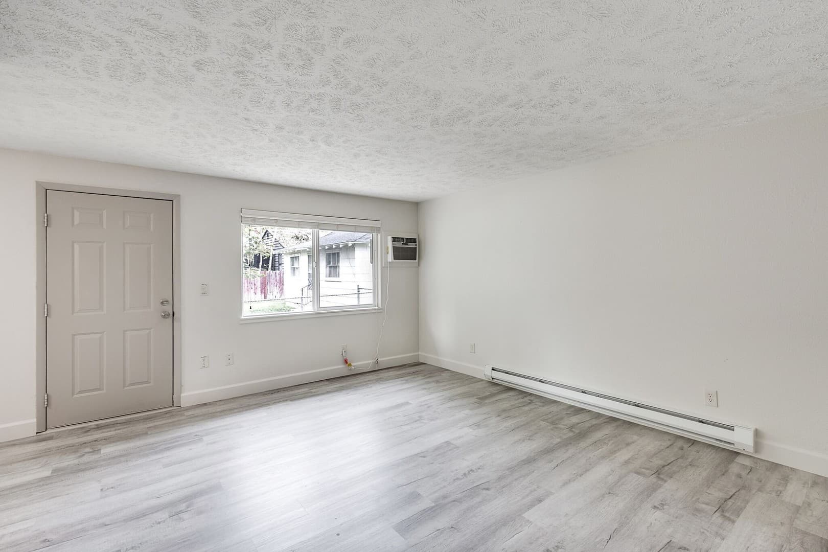 Spokane Apartment: 2024 E. Cataldo Ave