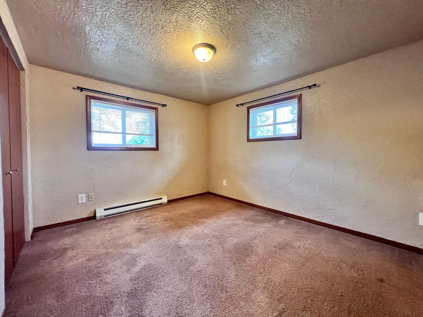 Spokane Apartment: 10622 E. 14th Ave. Unit A