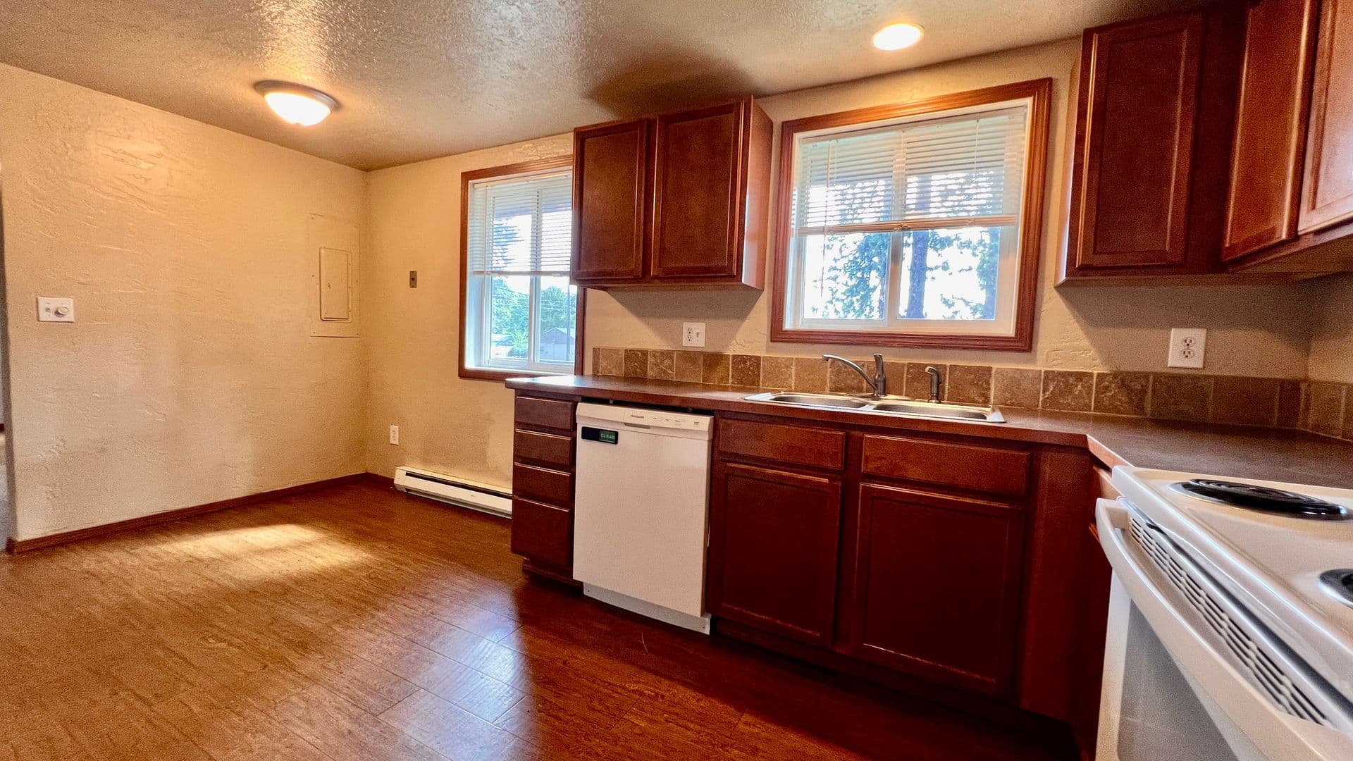 Spokane Apartment: 10622 E. 14th Ave. Unit A