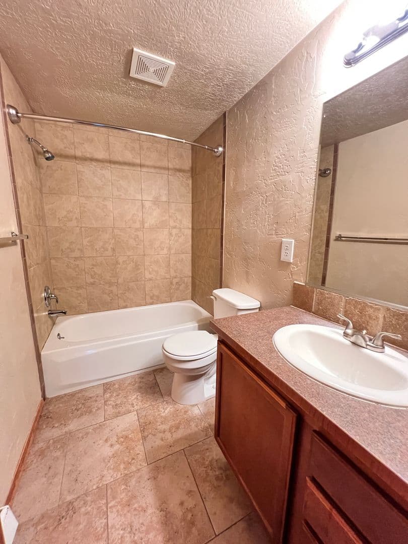 Spokane Apartment: 10622 E. 14th Ave. Unit A