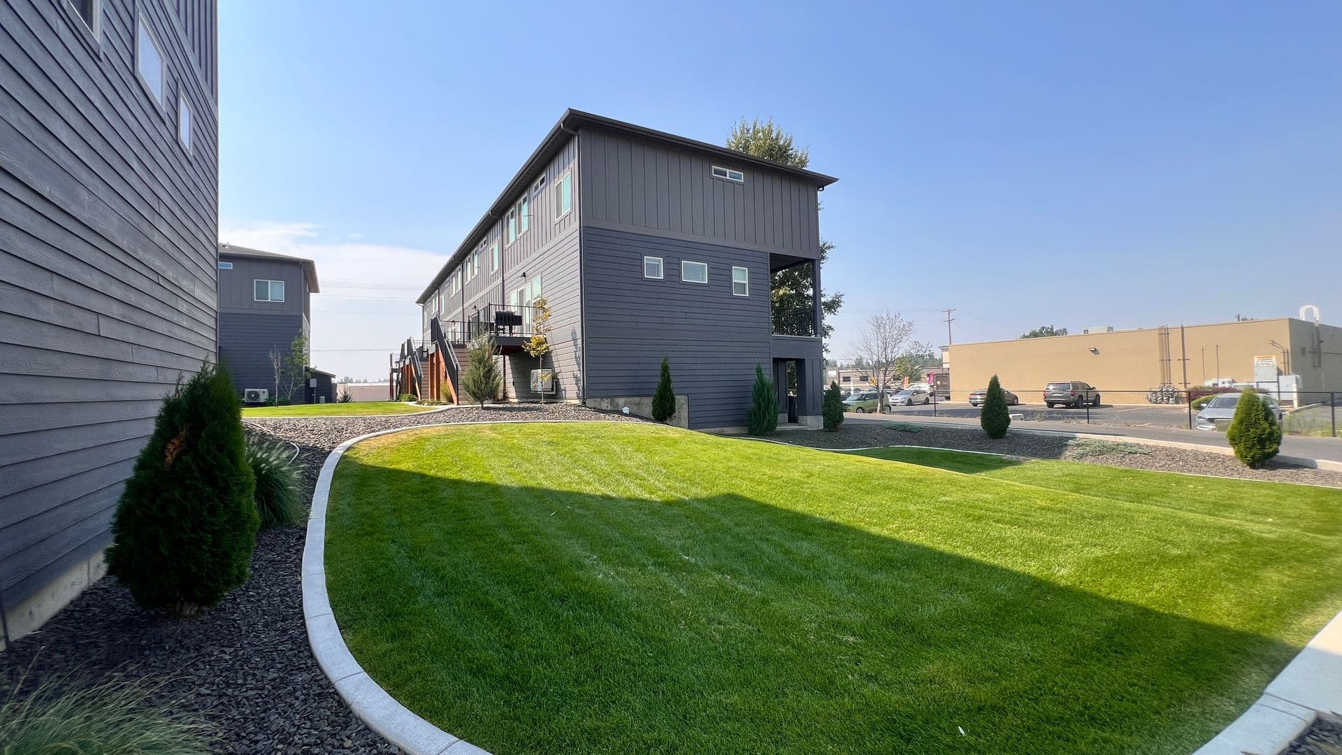 Deer Park Apartment: 21 E. H Street, Bldg C