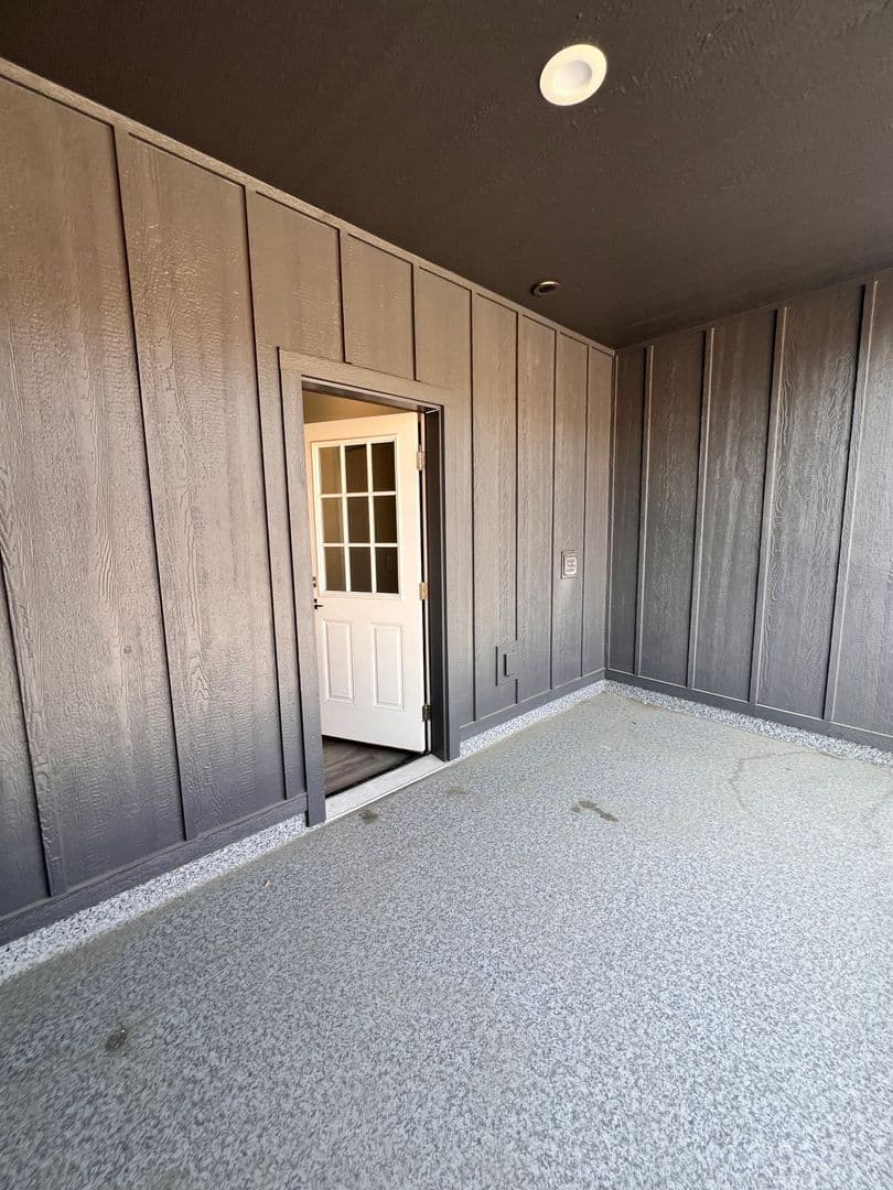 Deer Park Apartment: 21 E. H Street, Bldg C