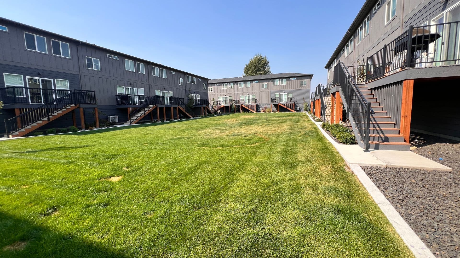 Deer Park Apartment: 21 E. H Street, Bldg C