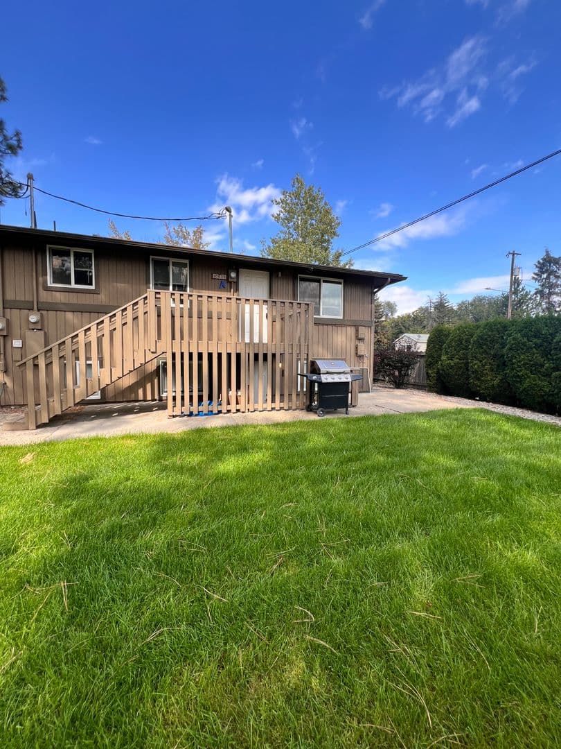 Spokane Apartment: 10622 E. 14th Ave. Unit A
