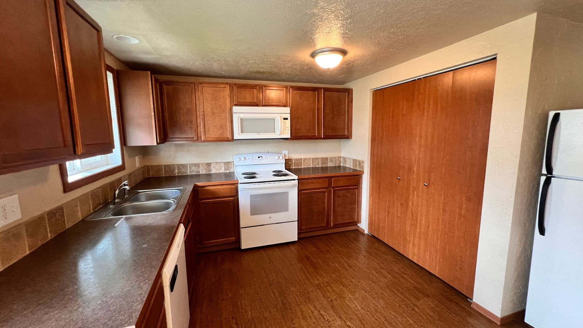 Spokane Apartment: 10622 E. 14th Ave. Unit A