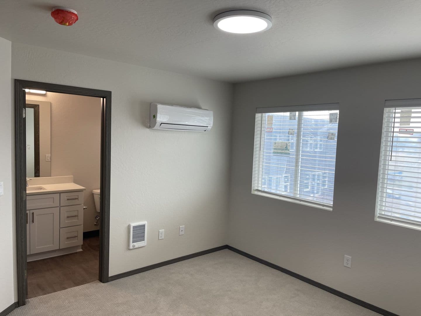Deer Park Apartment: 21 E. H Street; D-1