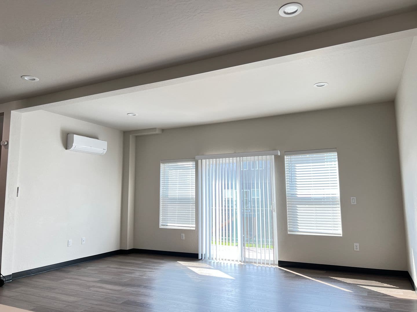 Deer Park Apartment: 21 E. H Street, Bldg C