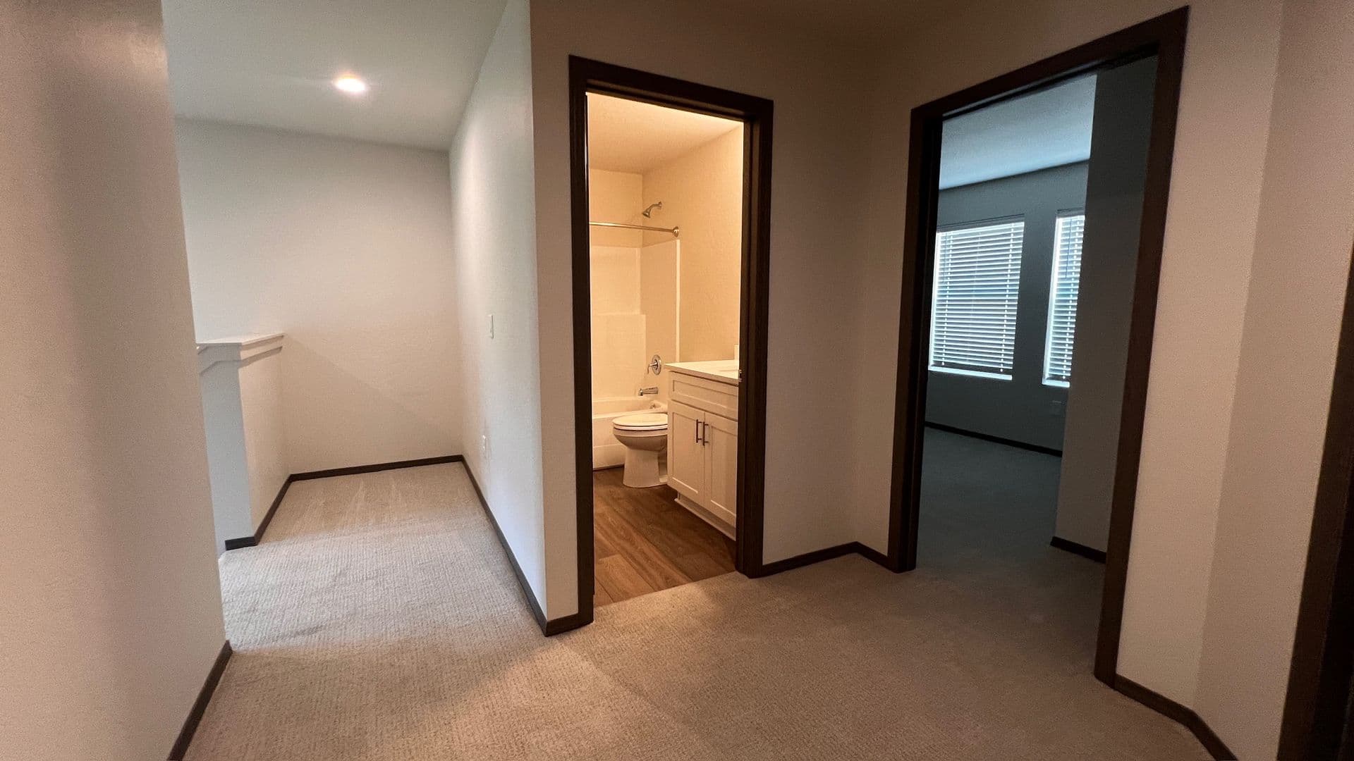 Deer Park Apartment: 21 E. H Street - B