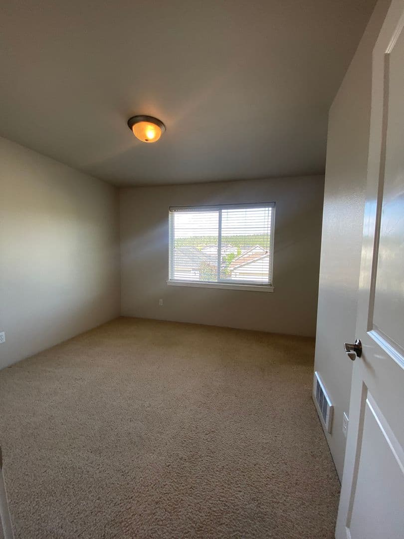Liberty Lake House: 2130 N. Country Vista Blvd