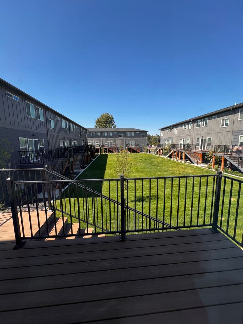 Deer Park Townhome: 21 E. H Street - A