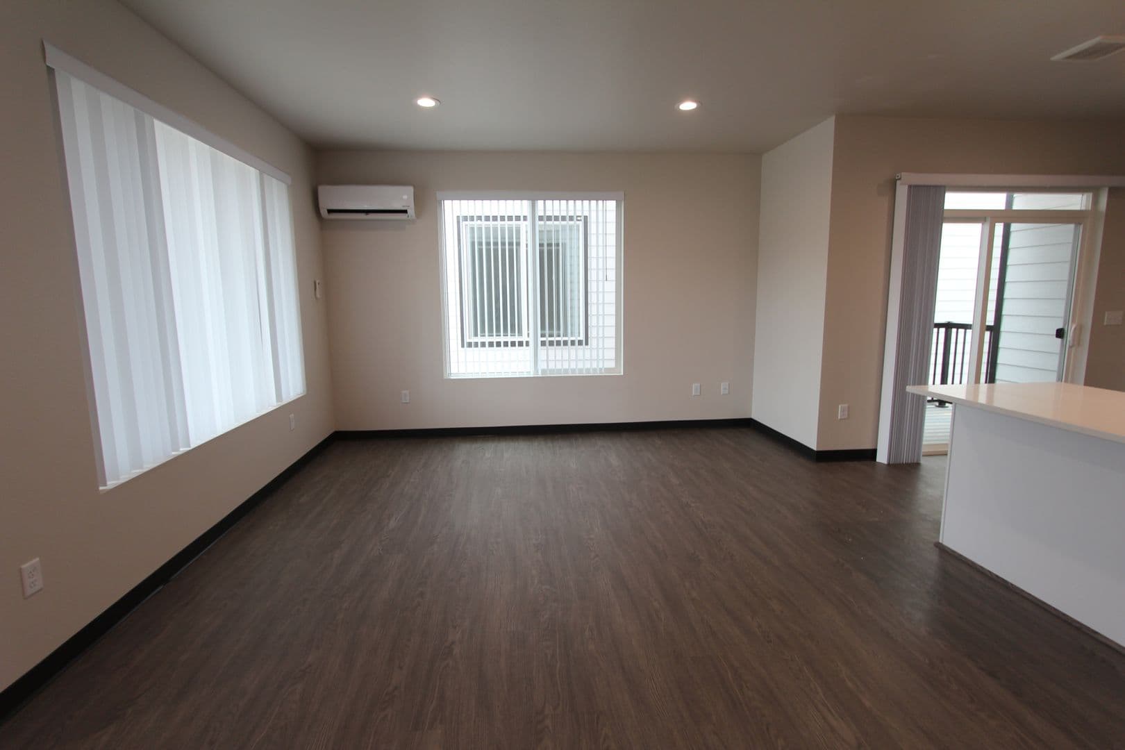 Cheney Apartment: 907 Greenfield Drive