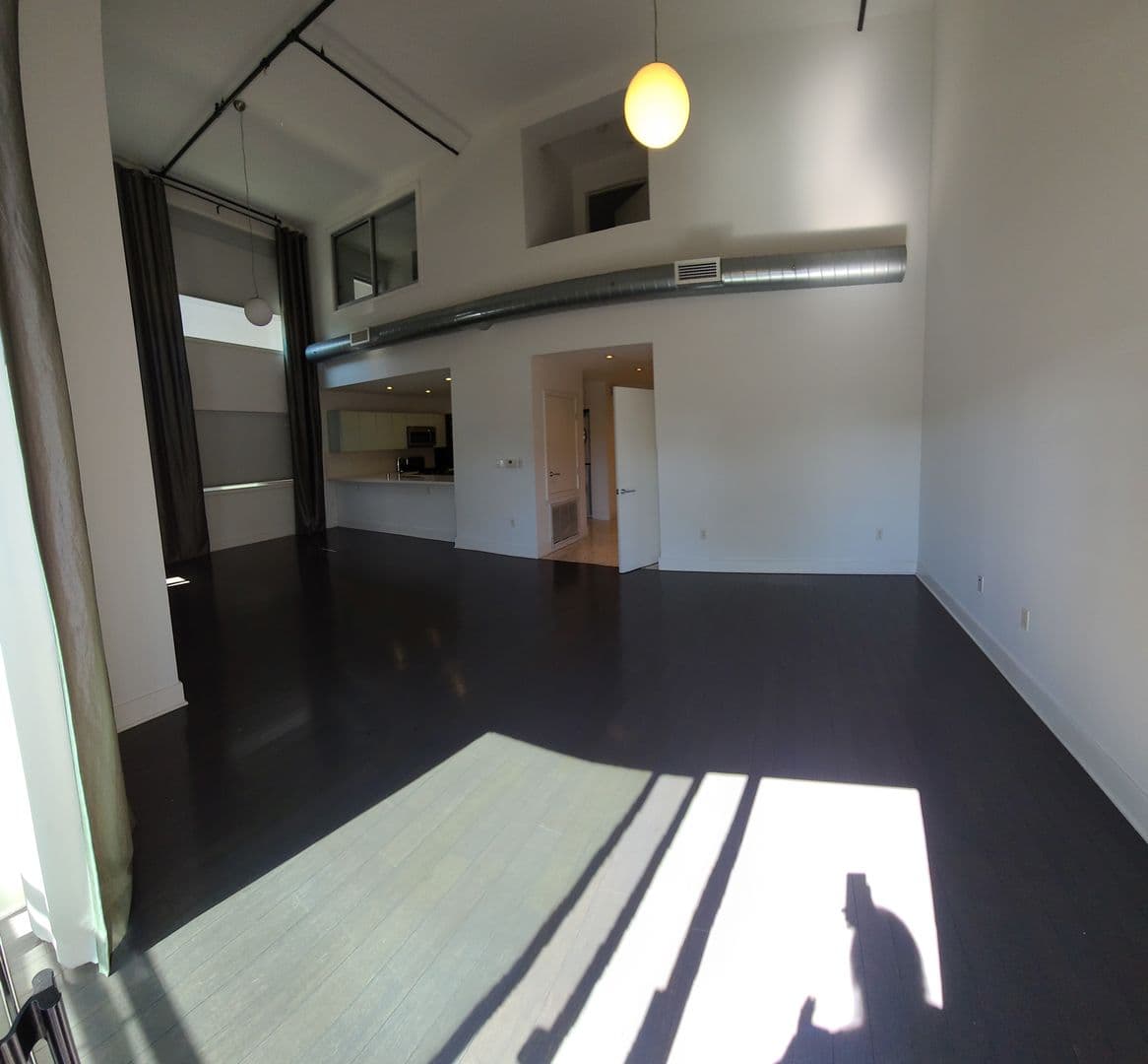 Los Angeles House: 1730 Sawtelle Blvd