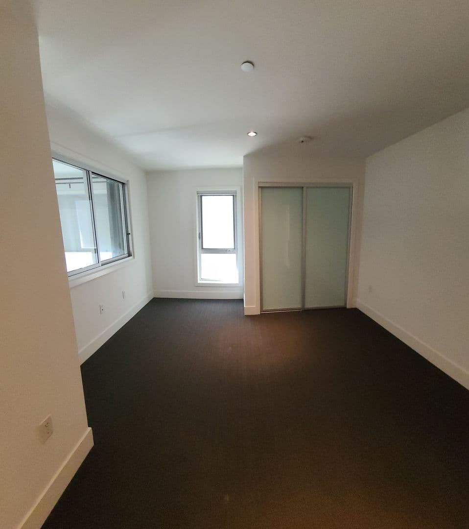 Los Angeles House: 1730 Sawtelle Blvd