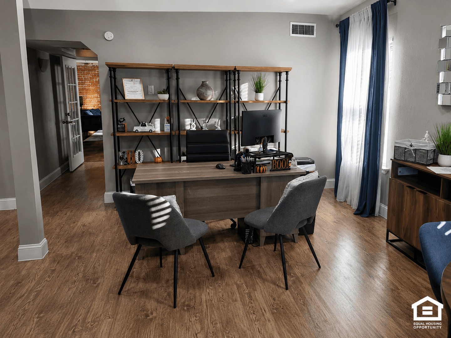 Ft. Worth Apartment: 6625 Hulen St