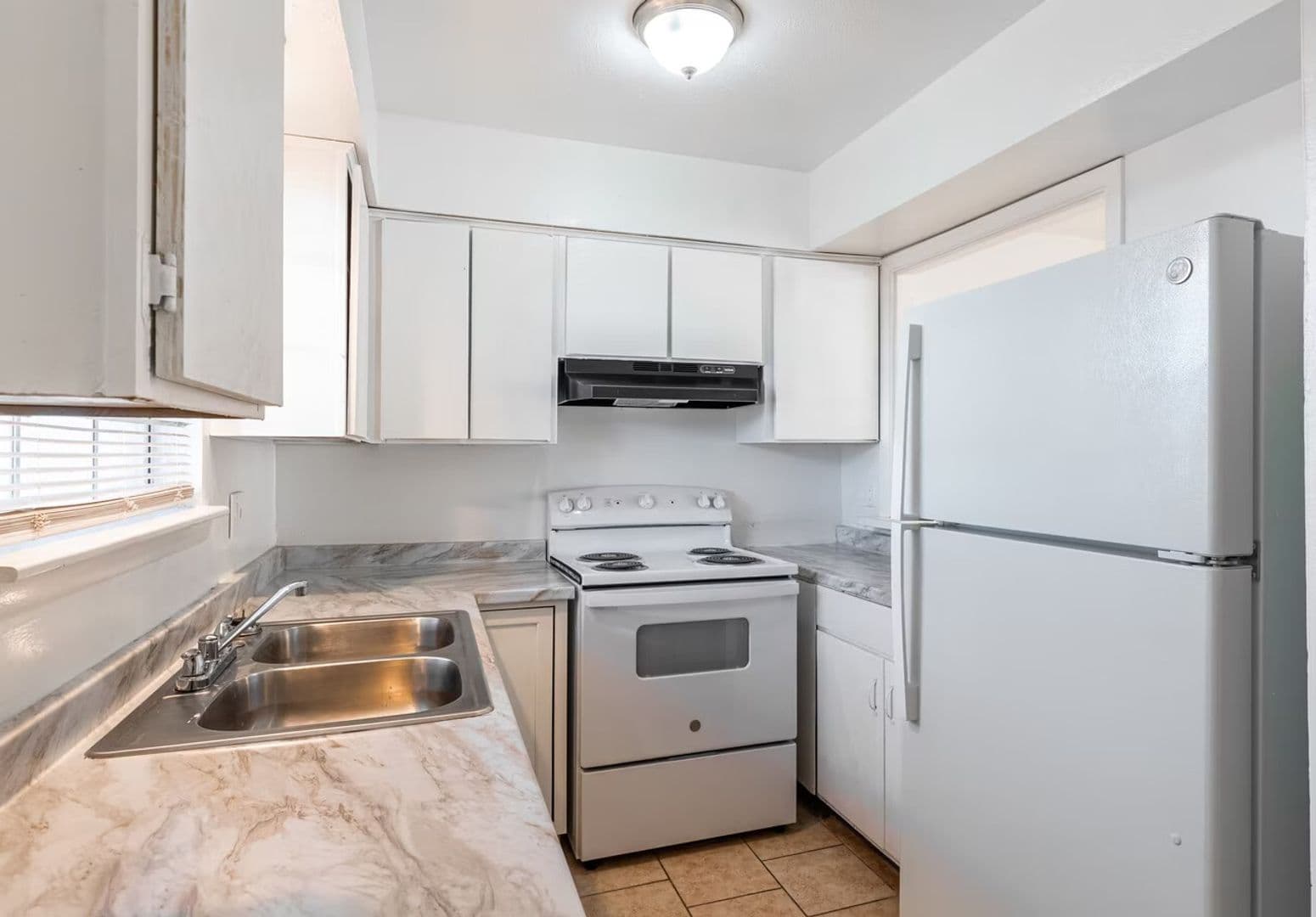 Amarillo Apartment: 3110 SW 27th Avenue