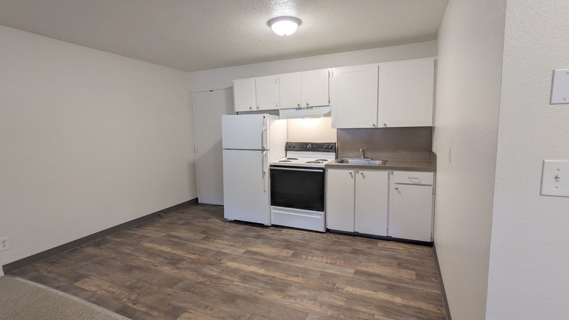 Portland Apartment: 10 S Porter street