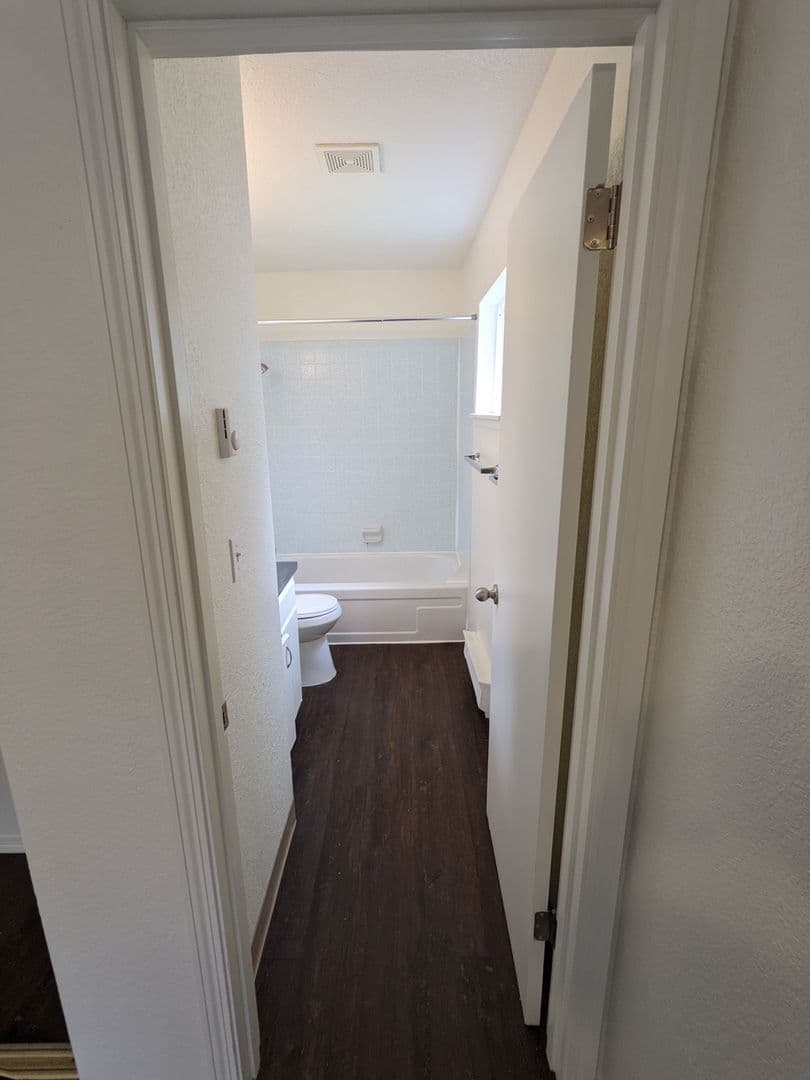 Beaverton Apartment: 6320 SW Lombard Ave