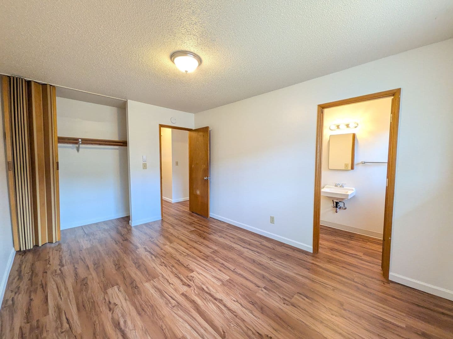 Vancouver Apartment: 7403 Tennessee Lane
