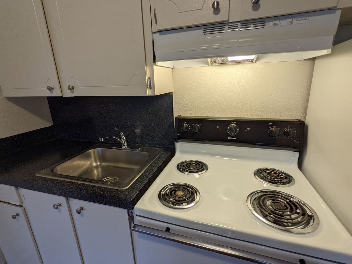 Portland Apartment: 10 S Porter street