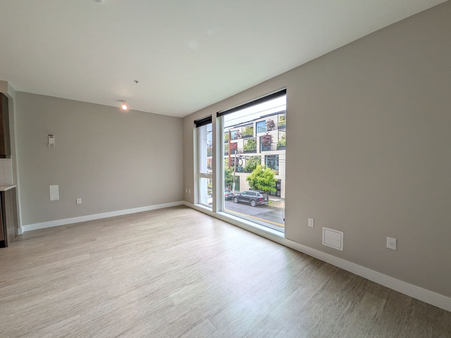 Portland Apartment: 2880 SE Division St