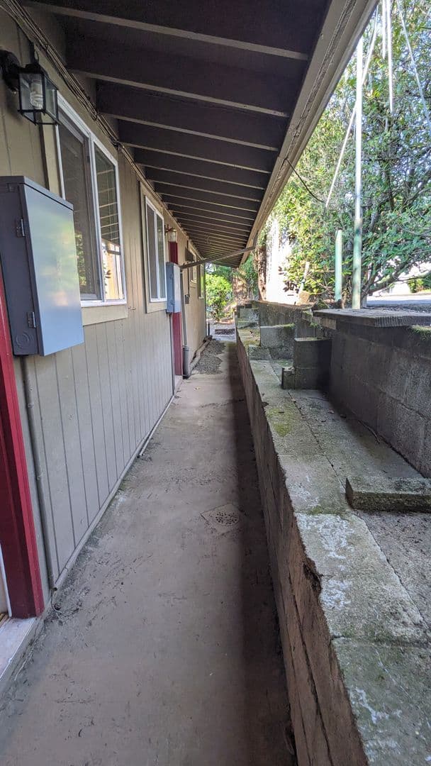 Portland Apartment: 3515 SW 87th Ave. and 3485 SW 87th Ave.