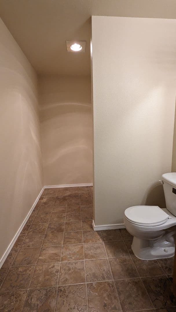 Salem Apartment: 4420-4455 Seaton Lane NE