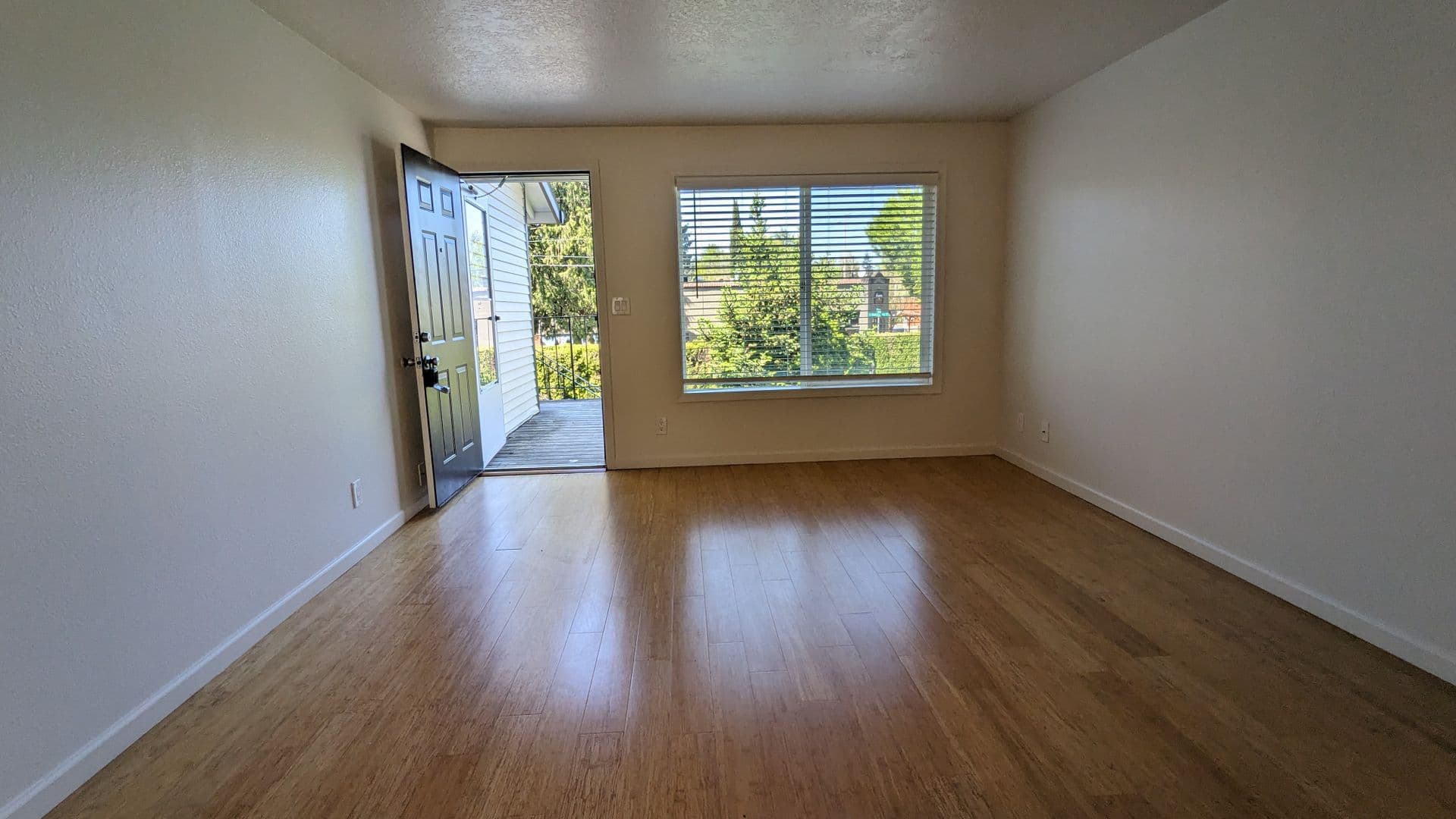Portland Apartment: 4102-4128 SE Cesar Chavez Blvd
