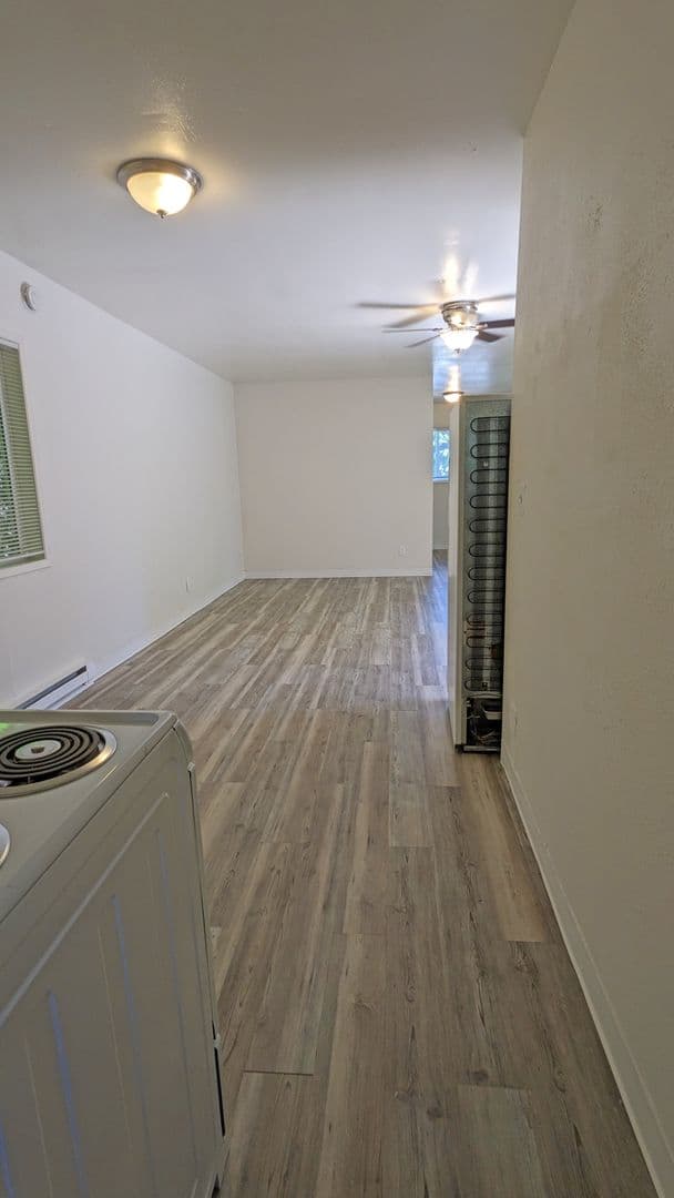 Portland Apartment: 3515 SW 87th Ave. and 3485 SW 87th Ave.