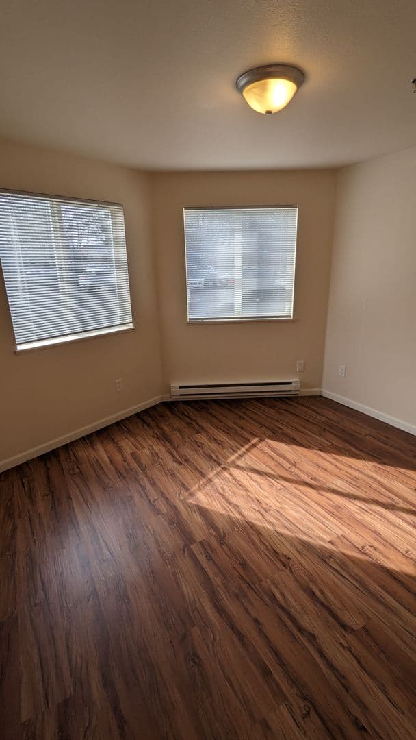 McMinnville Apartment: 1765 SW Tamarack St.