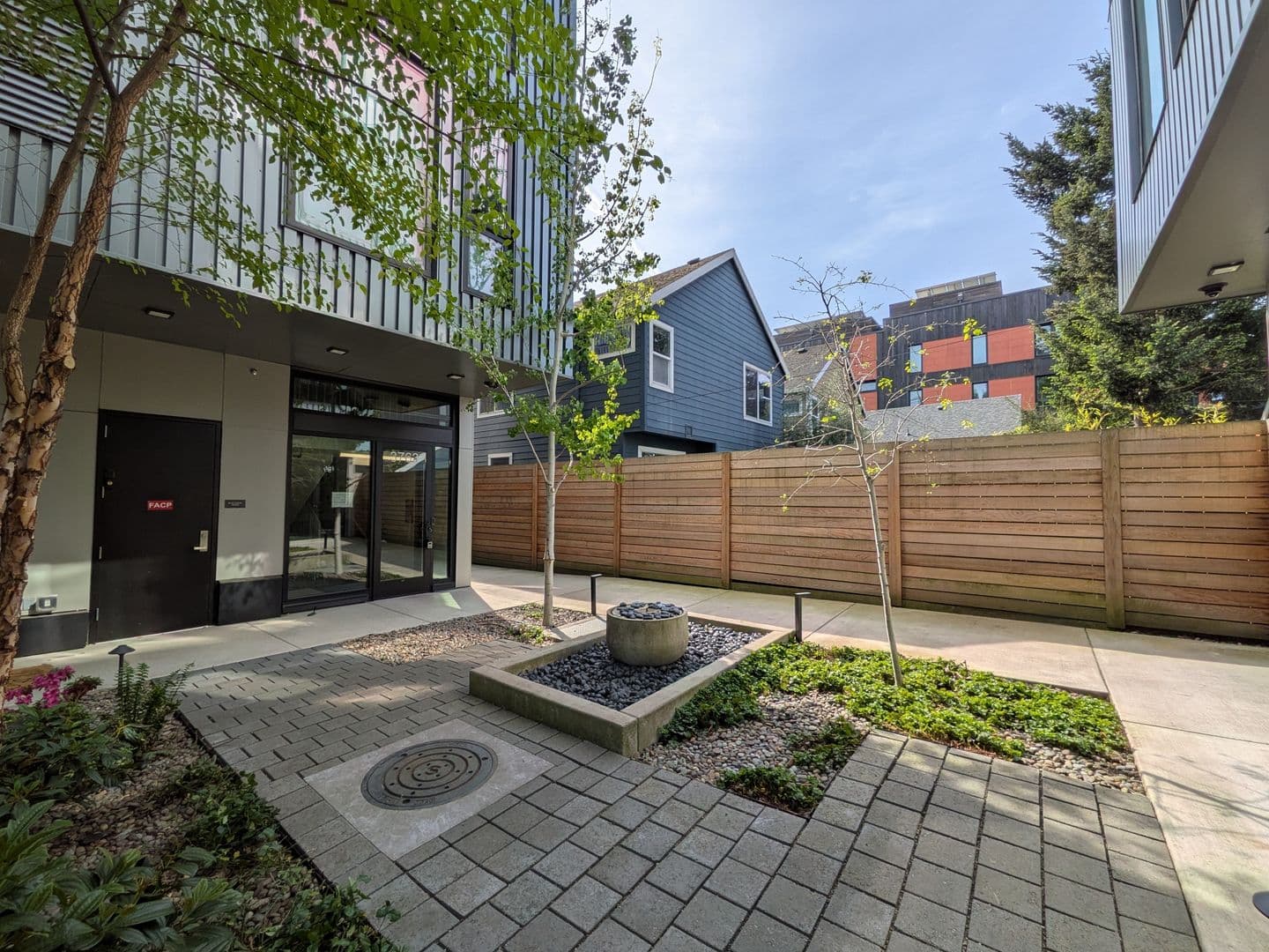 Portland Apartment: 3755 & 3763 N Williams Ave