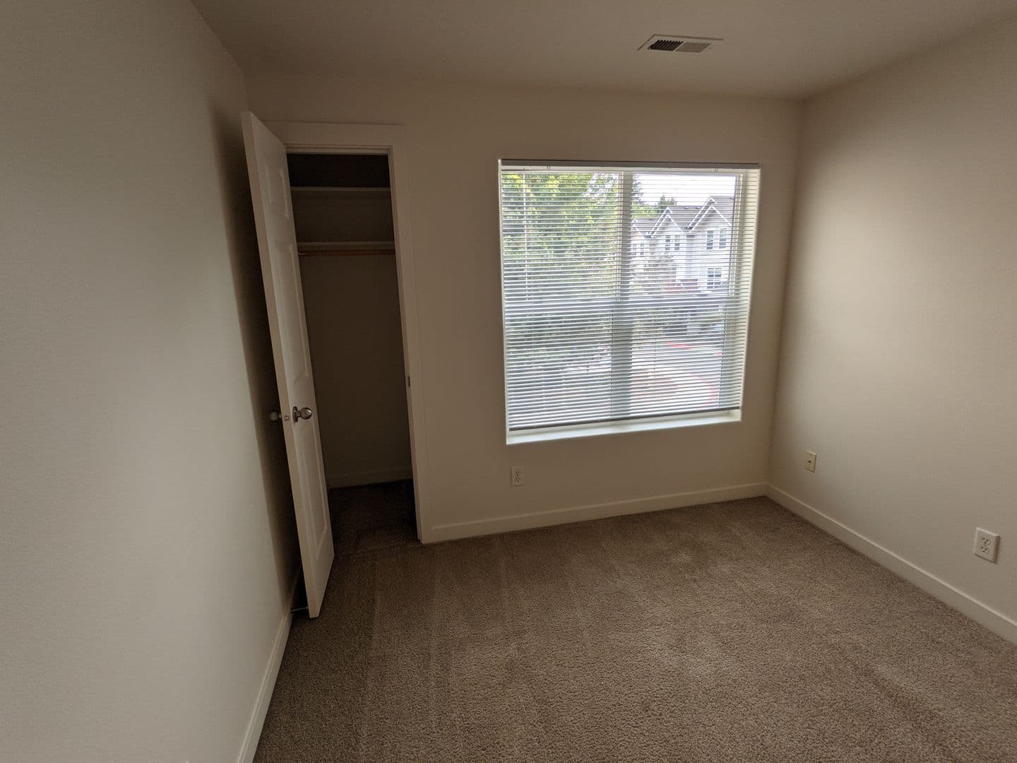 Portland Townhome: 16906 NE Halsey Street
