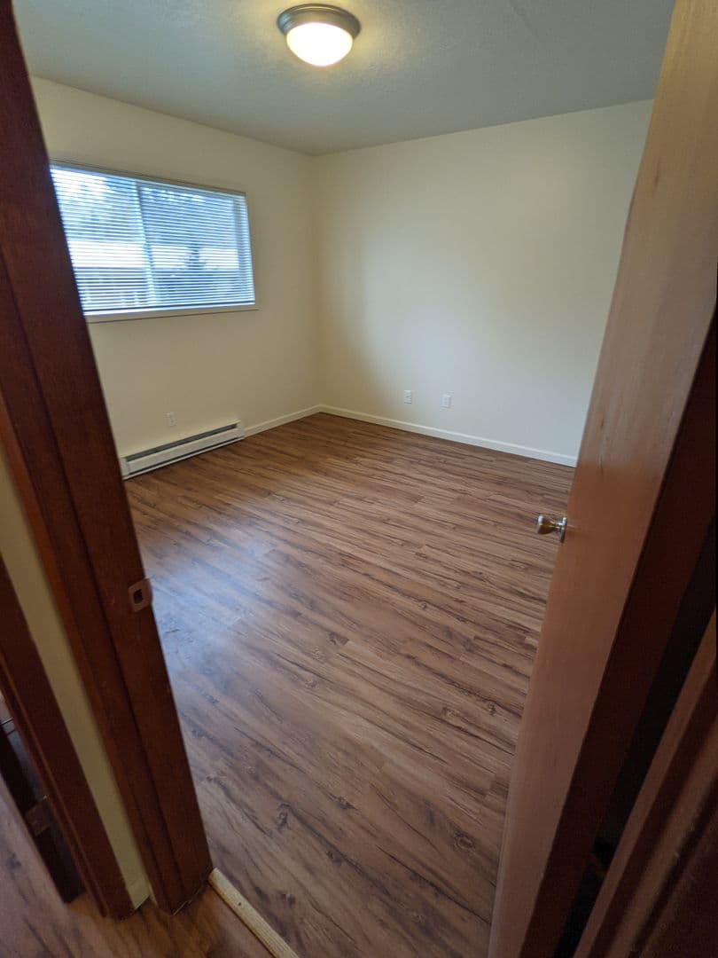 Portland Apartment: 3515 SW 87th Ave. and 3485 SW 87th Ave.