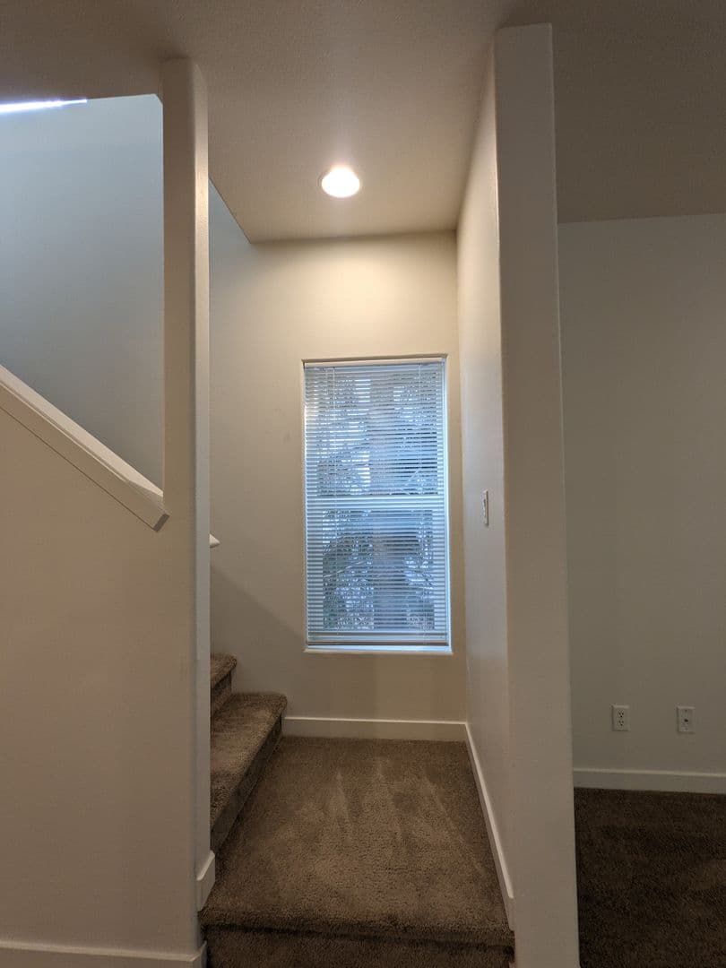 Portland Townhome: 16906 NE Halsey Street