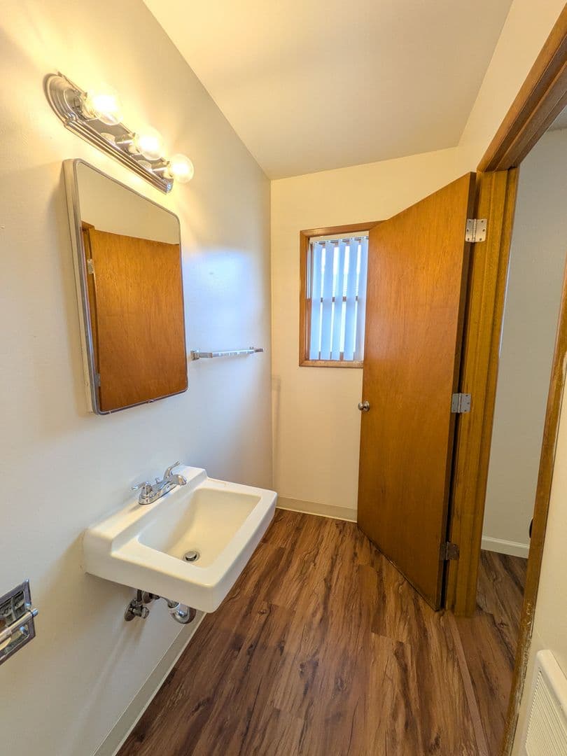 Vancouver Apartment: 7403 Tennessee Lane