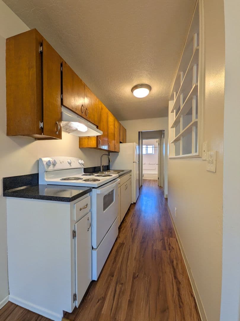 Portland Apartment: 3515 SW 87th Ave. and 3485 SW 87th Ave.