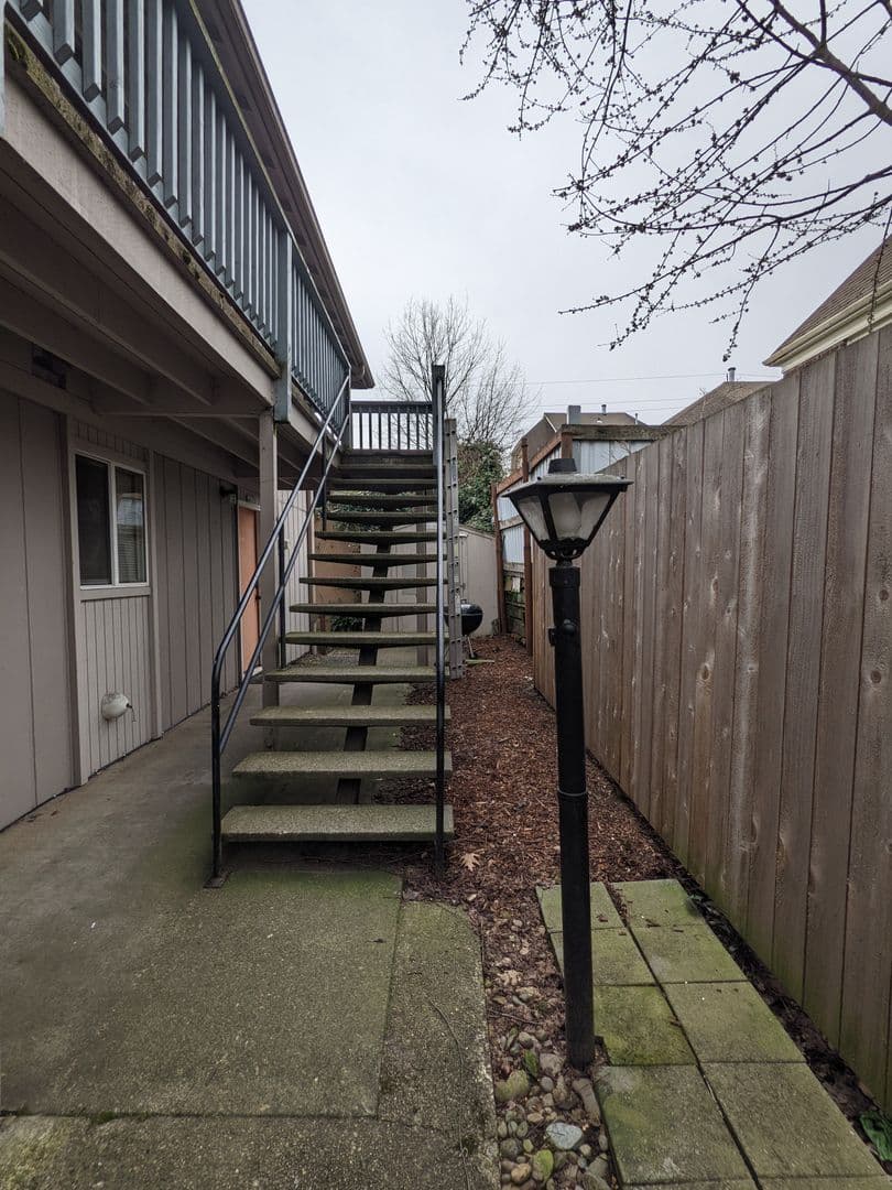Portland Apartment: 4405-4425 SE 15th Ave