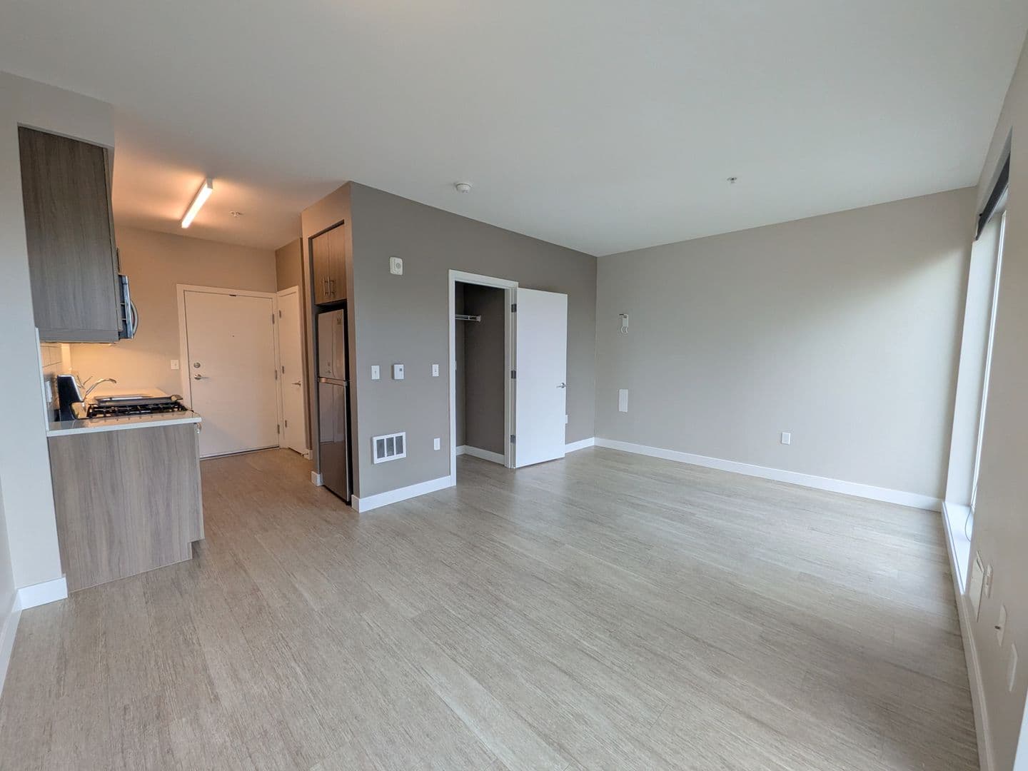 Portland Apartment: 2880 SE Division St