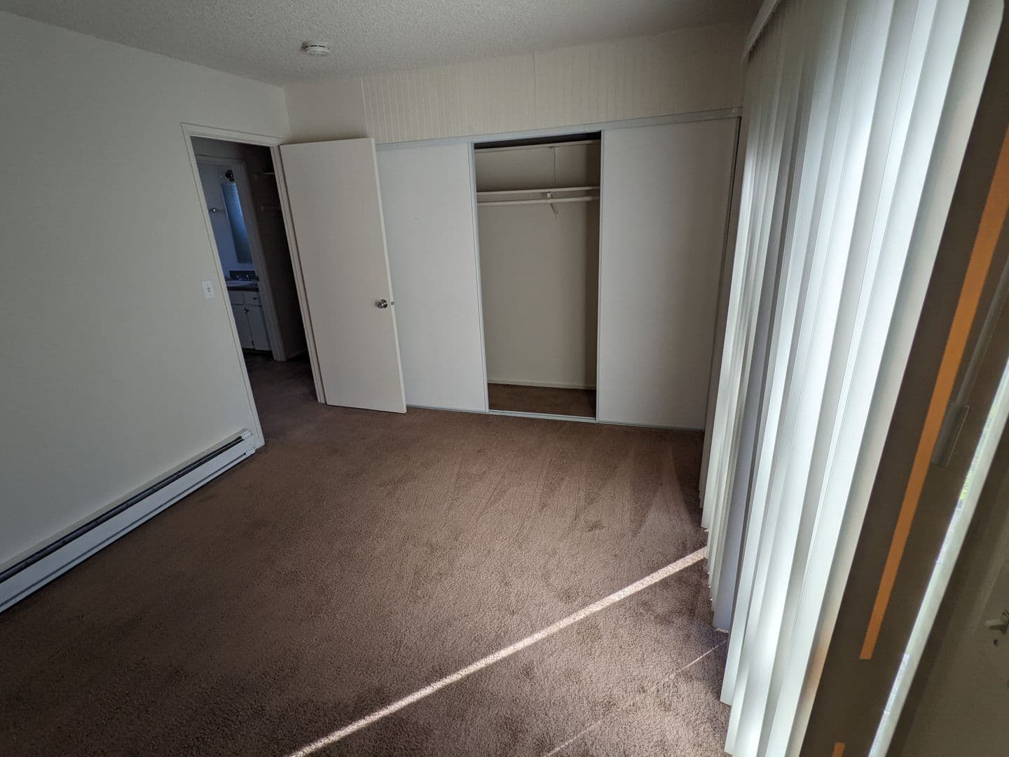 Hillsboro Apartment: 1184 NE Turner Drive