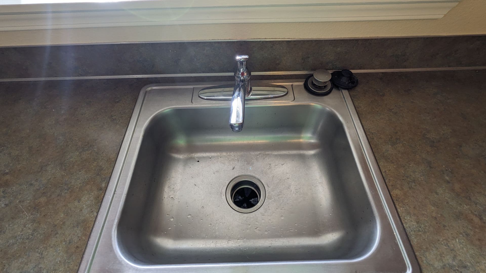 Salem Apartment: 4420-4455 Seaton Lane NE