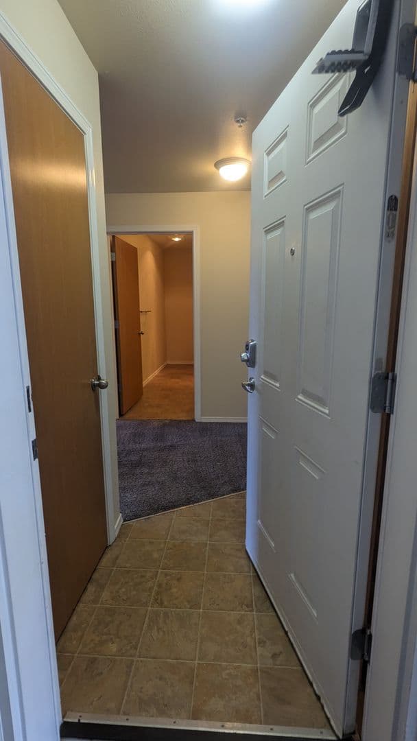 Salem Apartment: 4420-4455 Seaton Lane NE