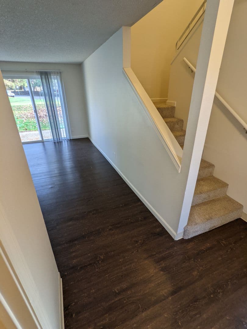 Beaverton Multiplex: 4450 SW Stoddard Drive