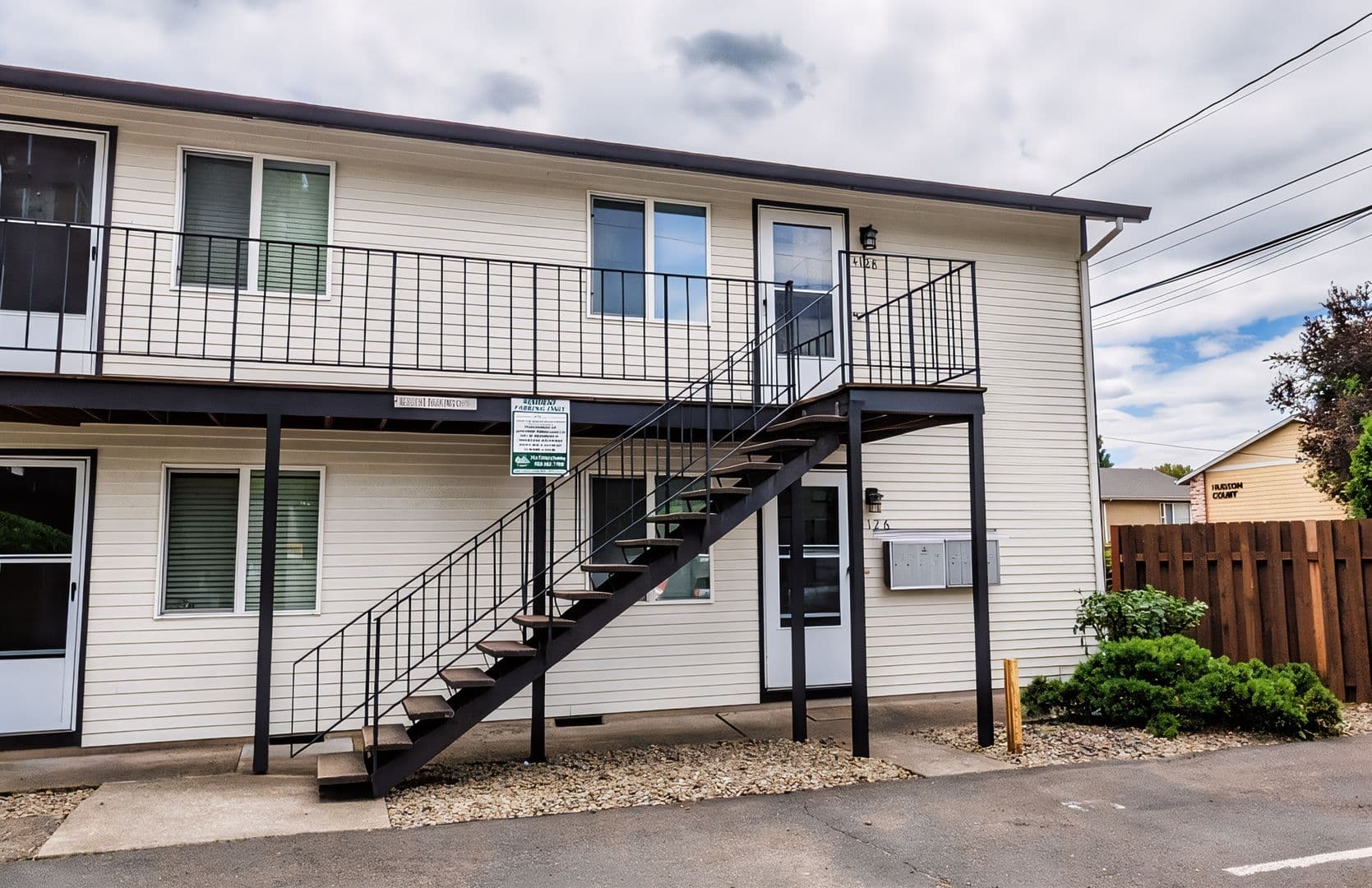 Portland Apartment: 4102-4128 SE Cesar Chavez Blvd