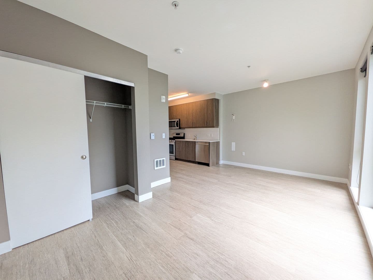 Portland Apartment: 2880 SE Division St