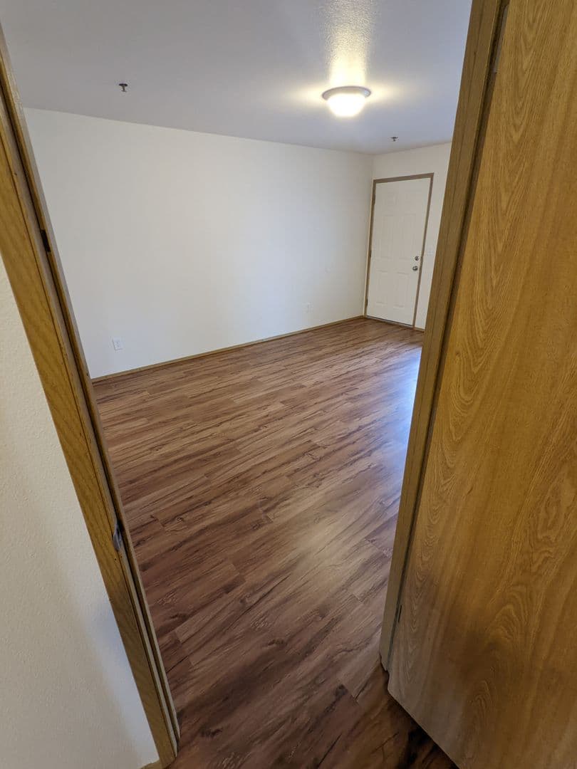 McMinnville Apartment: 1765 SW Tamarack St.