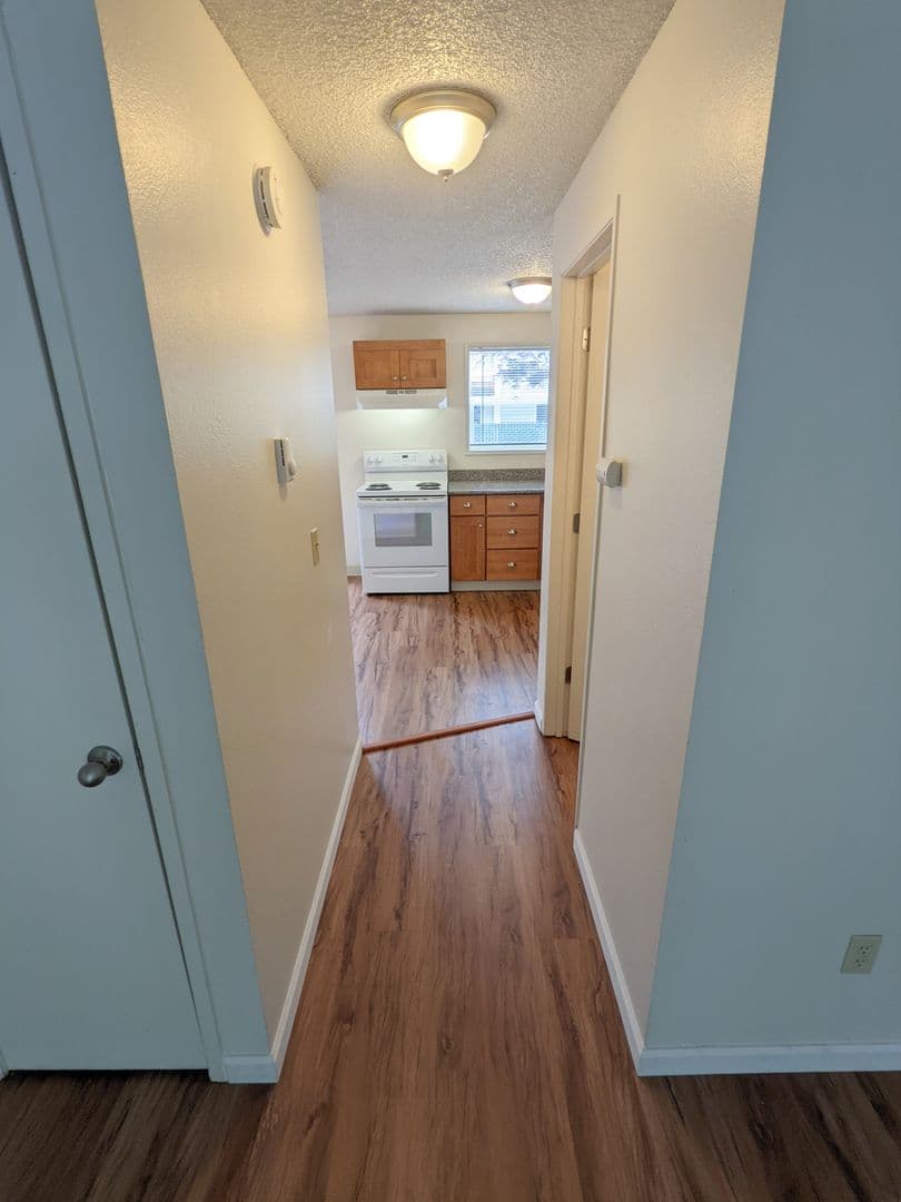Vancouver Townhome: 15912 SE 2nd Street